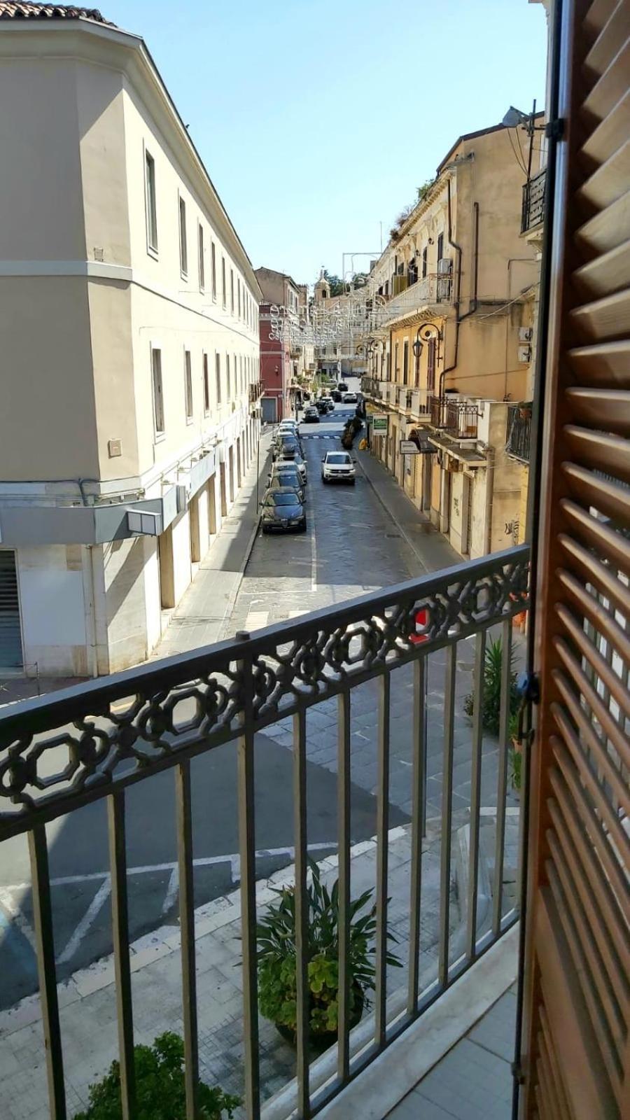 קרוטונה B&B I Viaggi Di Edo מראה חיצוני תמונה